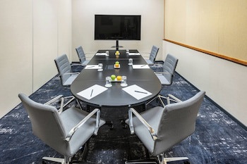 Courtyard By Marriott Prague Airport