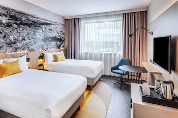 Courtyard By Marriott Prague Airport