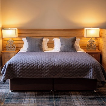 The Glen Mhor Hotel And Uile-Bheist Brewery & Distillery