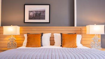 The Glen Mhor Hotel And Uile-Bheist Brewery & Distillery