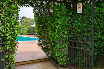 Fiesta Royale Hotel