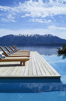 Correntoso Lake & River Hotel