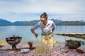 Correntoso Lake & River Hotel