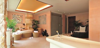 Movenpick Hotel And Residence Al Bidaa