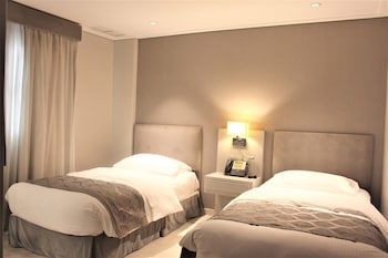 Movenpick Hotel And Residence Al Bidaa