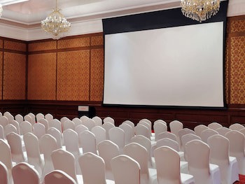 Movenpick Hotel And Residence Al Bidaa