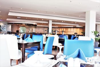 Movenpick Hotel And Residence Al Bidaa