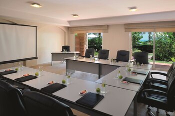 Movenpick Hotel And Residence Al Bidaa