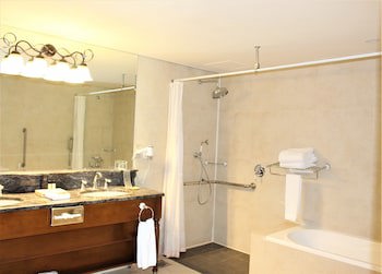 Movenpick Hotel And Residence Al Bidaa