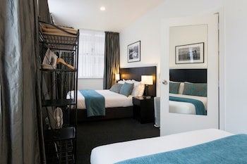 Gilmer Apartment Hotel