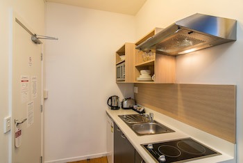 Gilmer Apartment Hotel