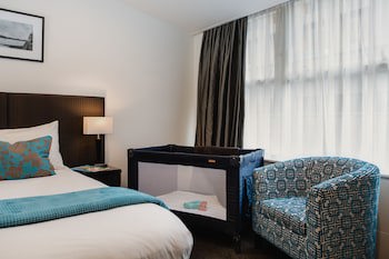 Gilmer Apartment Hotel