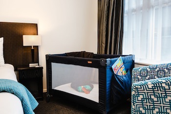 Gilmer Apartment Hotel