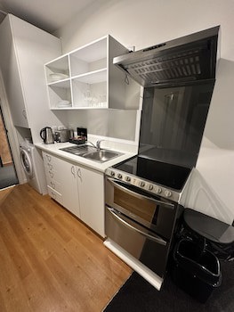 Gilmer Apartment Hotel