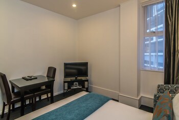 Gilmer Apartment Hotel