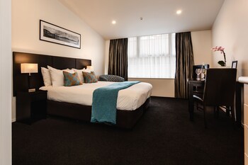 Gilmer Apartment Hotel