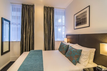 Gilmer Apartment Hotel