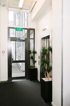 Gilmer Apartment Hotel