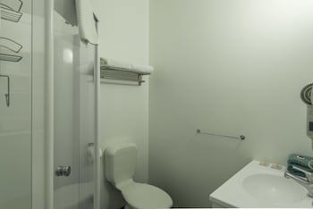 Gilmer Apartment Hotel