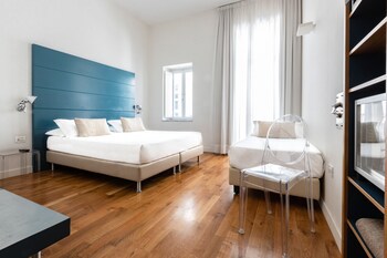 Hotel Piazza Bellini & Apartments galeri fotoğrafı