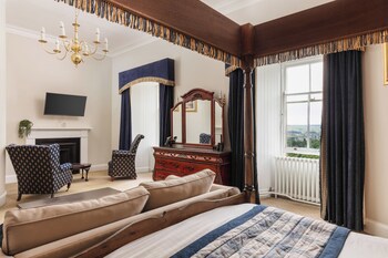 Tulloch Castle Hotel