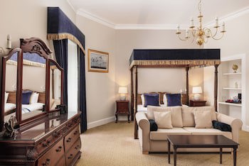 Tulloch Castle Hotel