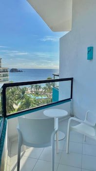 Fontan Ixtapa Beach Resort - All Inclusive