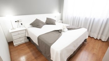 Hotel Isabel De Segura