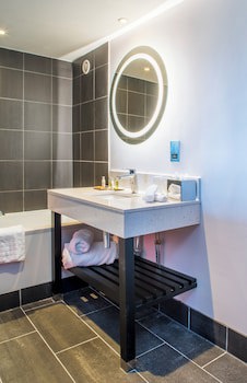 Doubletree By Hilton Hotel Bristol South - Cadbury House