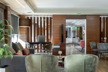 Blazer Suites Hotel