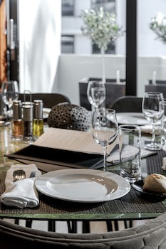 Blazer Suites Hotel
