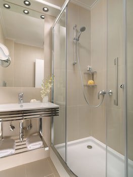 Blazer Suites Hotel