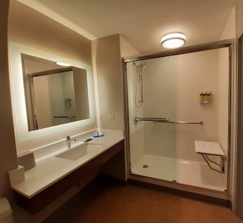 Holiday Inn Express Hotel And Suites Trincity Trinidad Airport
