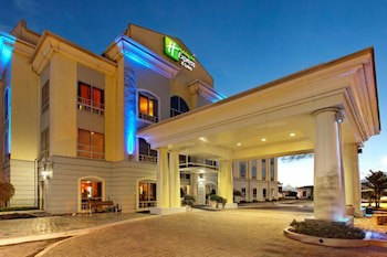 Holiday Inn Express Hotel And Suites Trincity Trinidad Airport