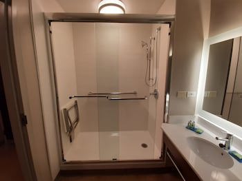 Holiday Inn Express Hotel And Suites Trincity Trinidad Airport