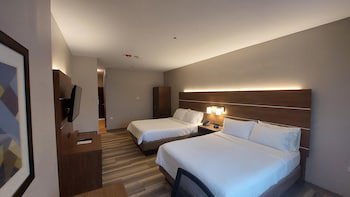 Holiday Inn Express Hotel And Suites Trincity Trinidad Airport