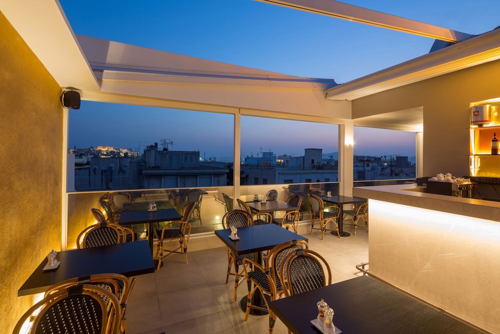 Lozenge Hotel