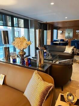 Lady Diana Hotel