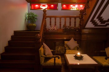 Hotel By The Red Canal