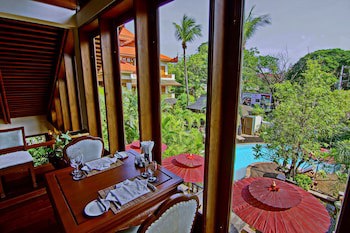 Hotel By The Red Canal
