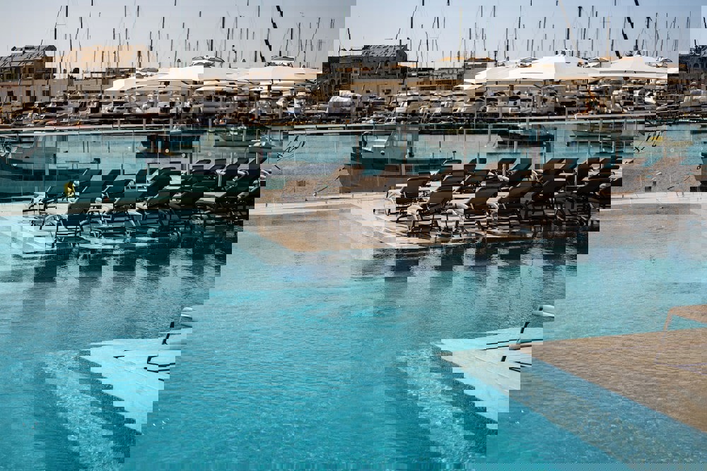 115 The Strand Hotel by NEU Collective