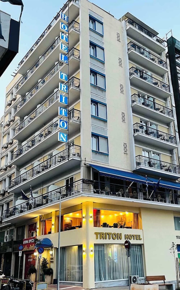 Hotel Triton