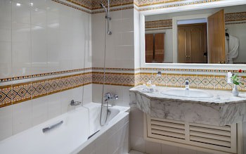 El Mouradi Douz