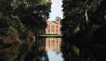 Warbrook House Heritage Hotel