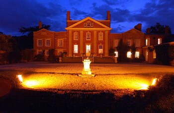 Warbrook House Heritage Hotel