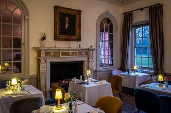 Warbrook House Heritage Hotel