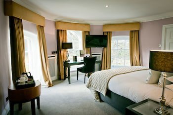 Warbrook House Heritage Hotel