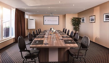Van Der Valk Hotel Charleroi Airport