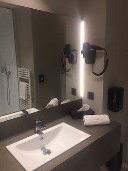 Van Der Valk Hotel Charleroi Airport