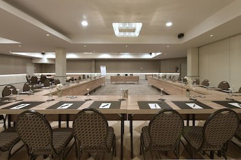 Van Der Valk Hotel Charleroi Airport